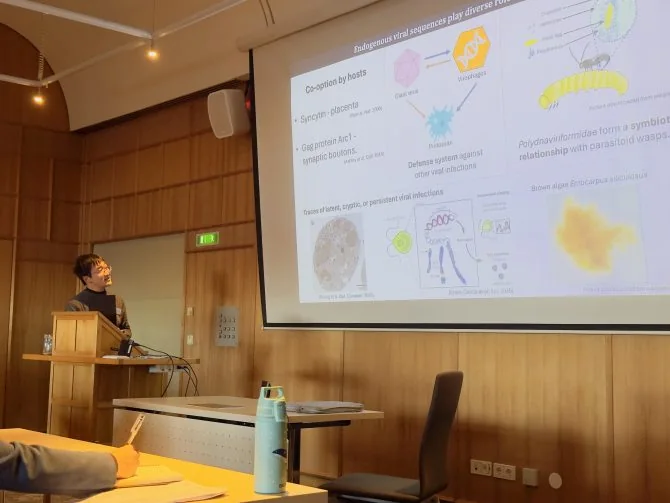 Hongda Zhao gives an oral presentation at the Giant Virus Biology Symposium in Tegernsee, Germany.